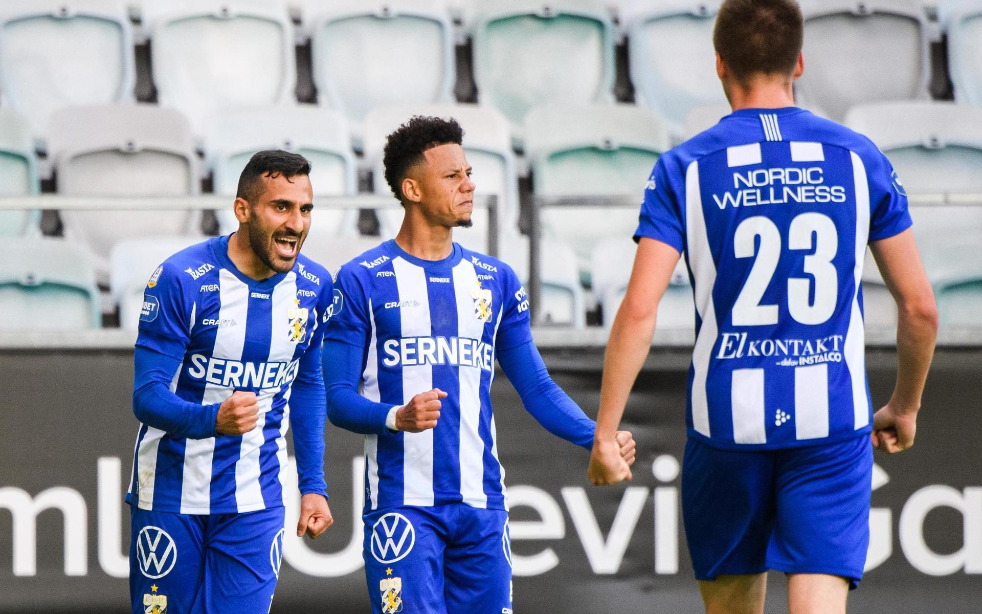 IFK Göteborgs Sargon Abraham och Tobias Sana jublar efter 1-0-målet.