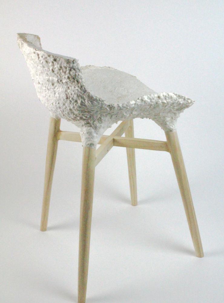 'Mykes mycelium chair' av Officina Corpuscoli, som Maurizio Montalti ingår i. Pressbild.