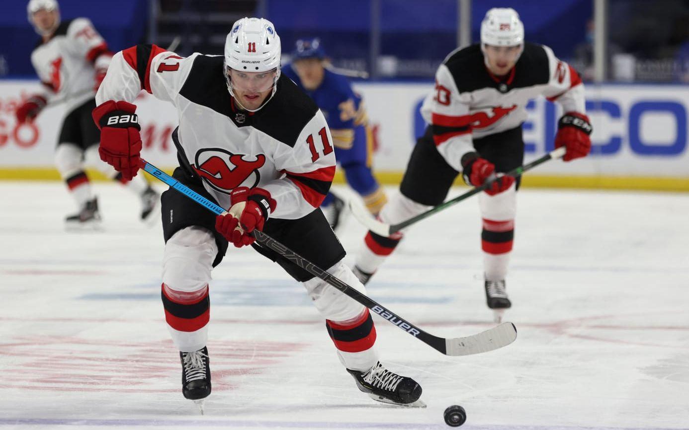 Tidigare Frölundaspelaren Andreas Johnsson har placerats på New Jersey Devils covid-lista. 