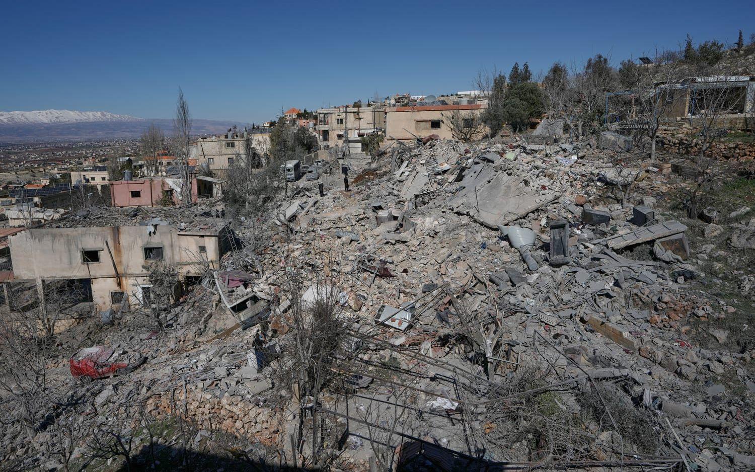 Förstörda hus i Nabi Chit.