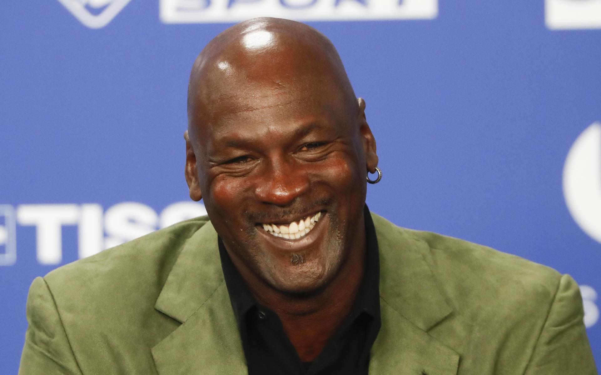 Michael Jordan har tjänat stora pengar på sin basketkarriär. 