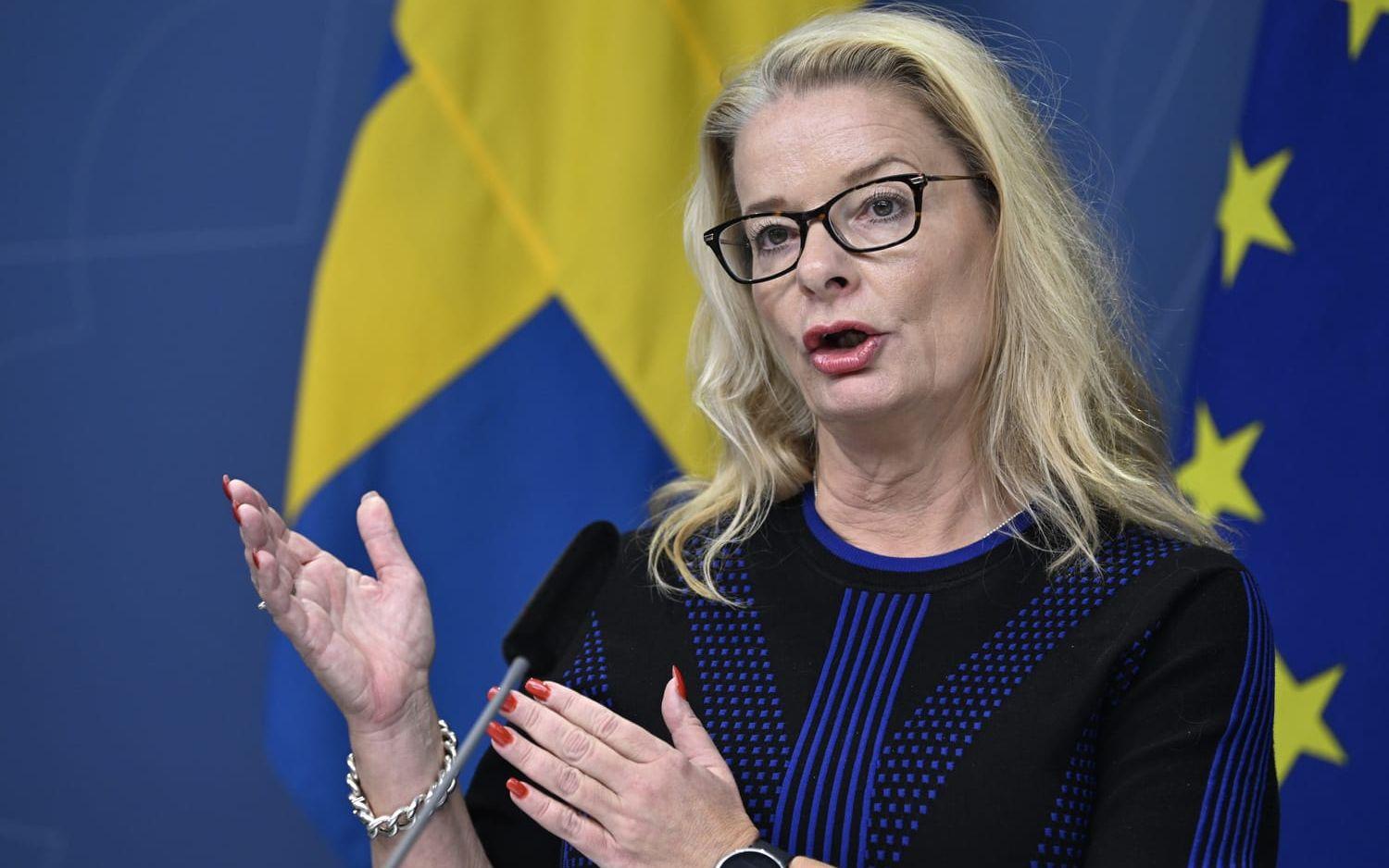 Skolminister Lotta Edholm (L), under en pressträff om regeringens förslag på budgetsatsningar inom skolområdet.