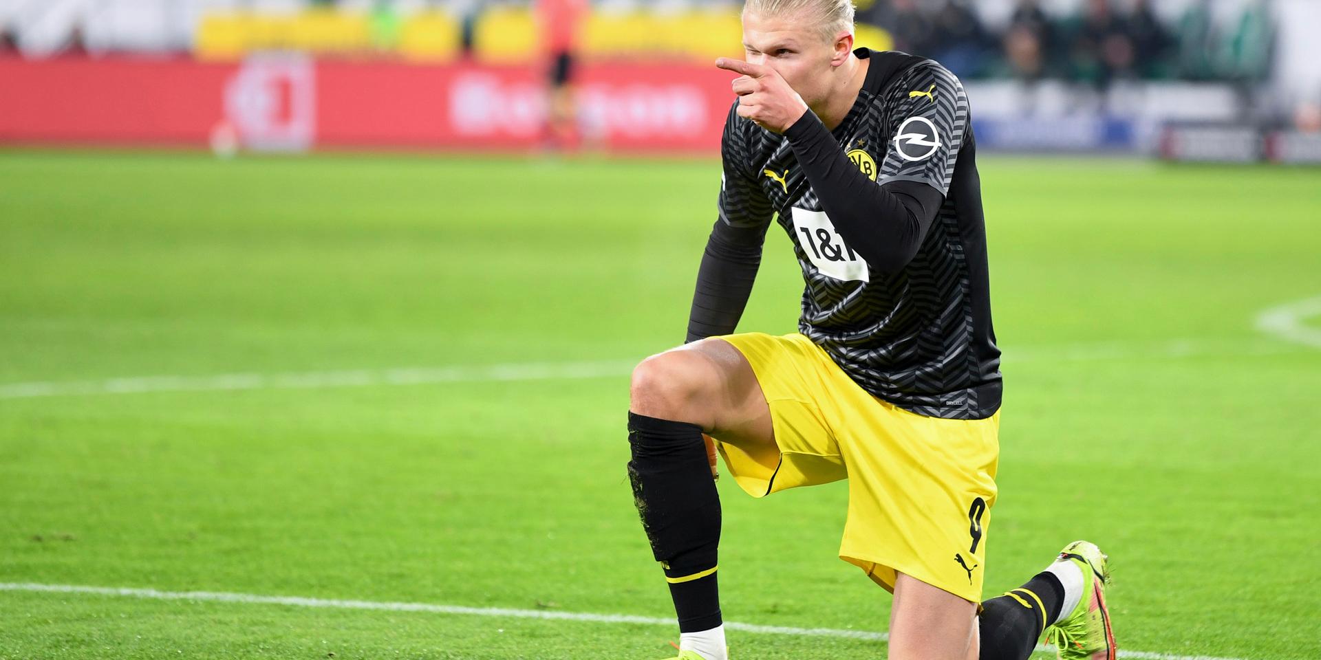 Erling Braut Haaland är tillbaka efter skada – och nätade direkt för Dortmund.