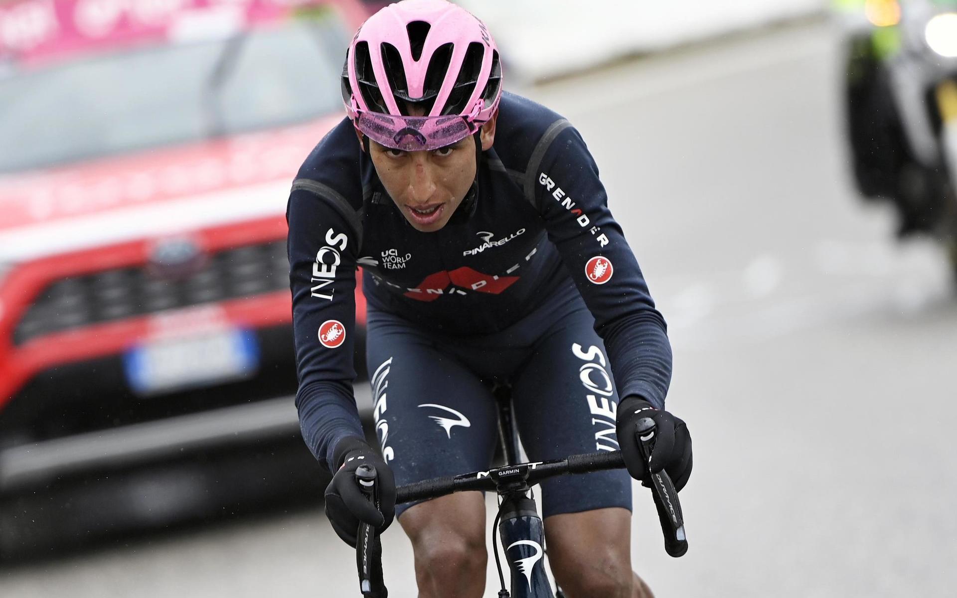 Colombianen Egan Bernal leder Giro d’Italia. 