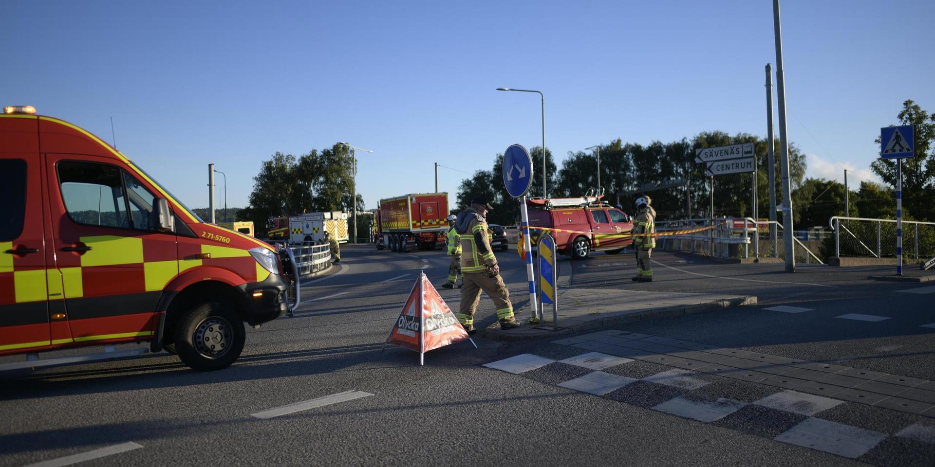 Även påfarter på E20 vid Munkebäck spärrades av i samband med räddningstjänstens arbete.