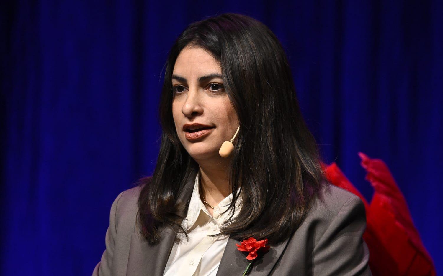 Nooshi Dadgostar (V) på Vänsterpartiets kongress i Örebro.