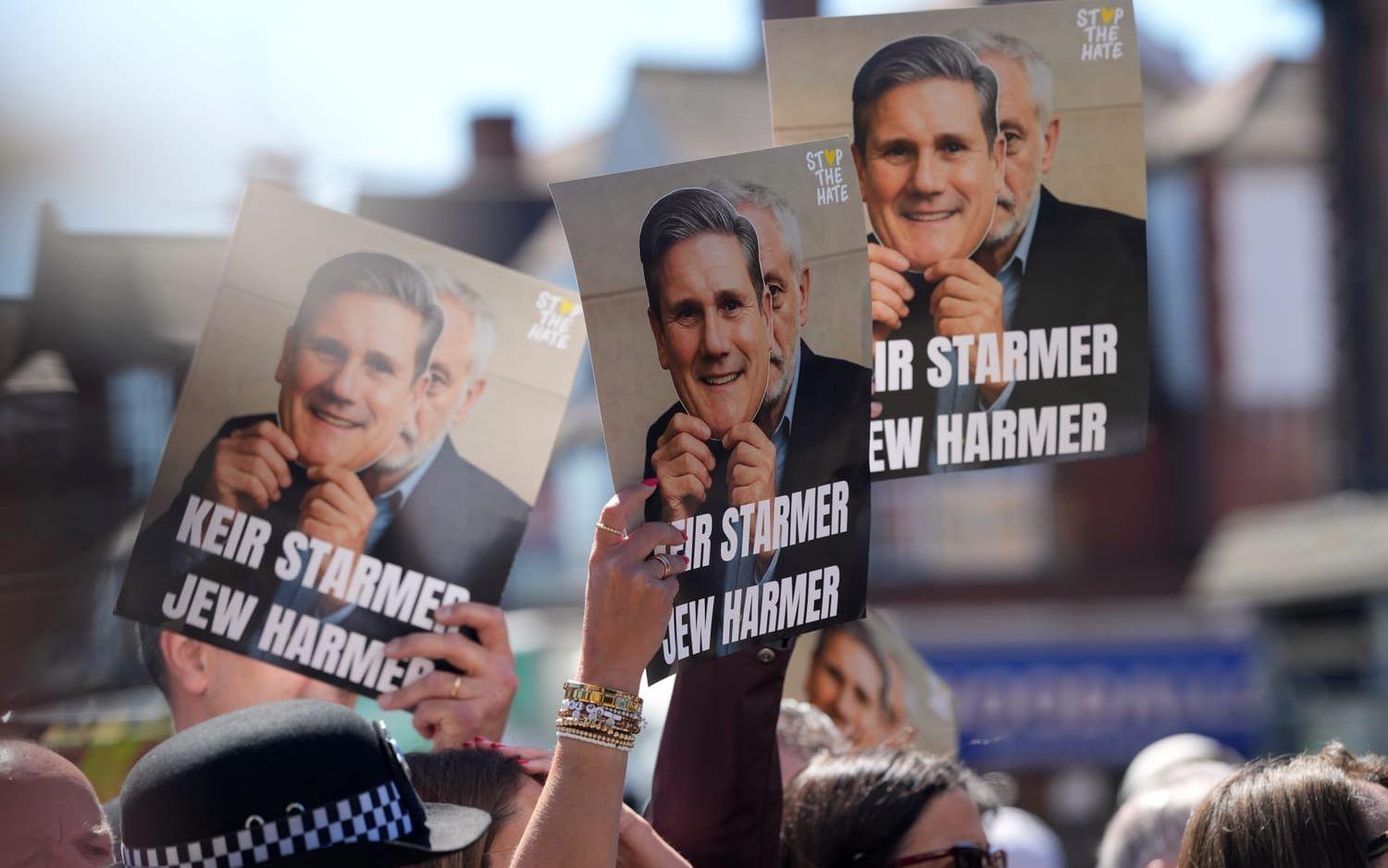 Demonstranter i Golders Green i norra London anklagar premiärminister Keir Starmer för att skada judar. Arkivbild.