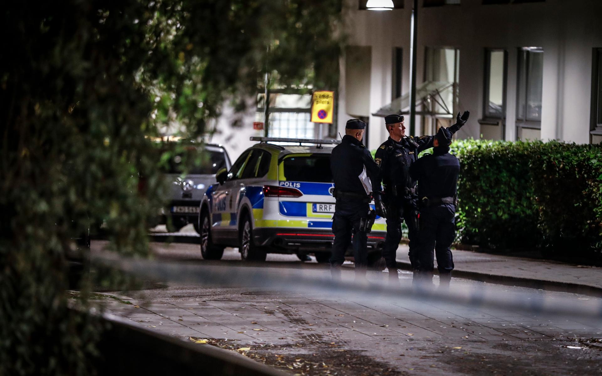 Polisen larmades till Hammarby sjöstad vid 22.50 under torsdagskvällen. 