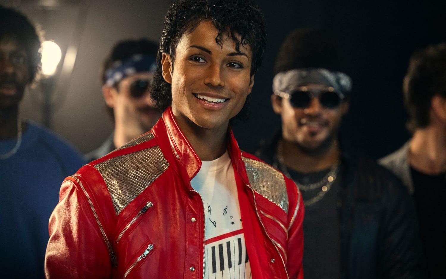 Jaafar Jackson som Michael Jackson i en scen från "Michael". Pressbild. 