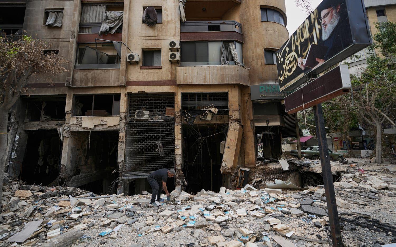 Rasmassor i Beiruts södra förorter den 20 april.