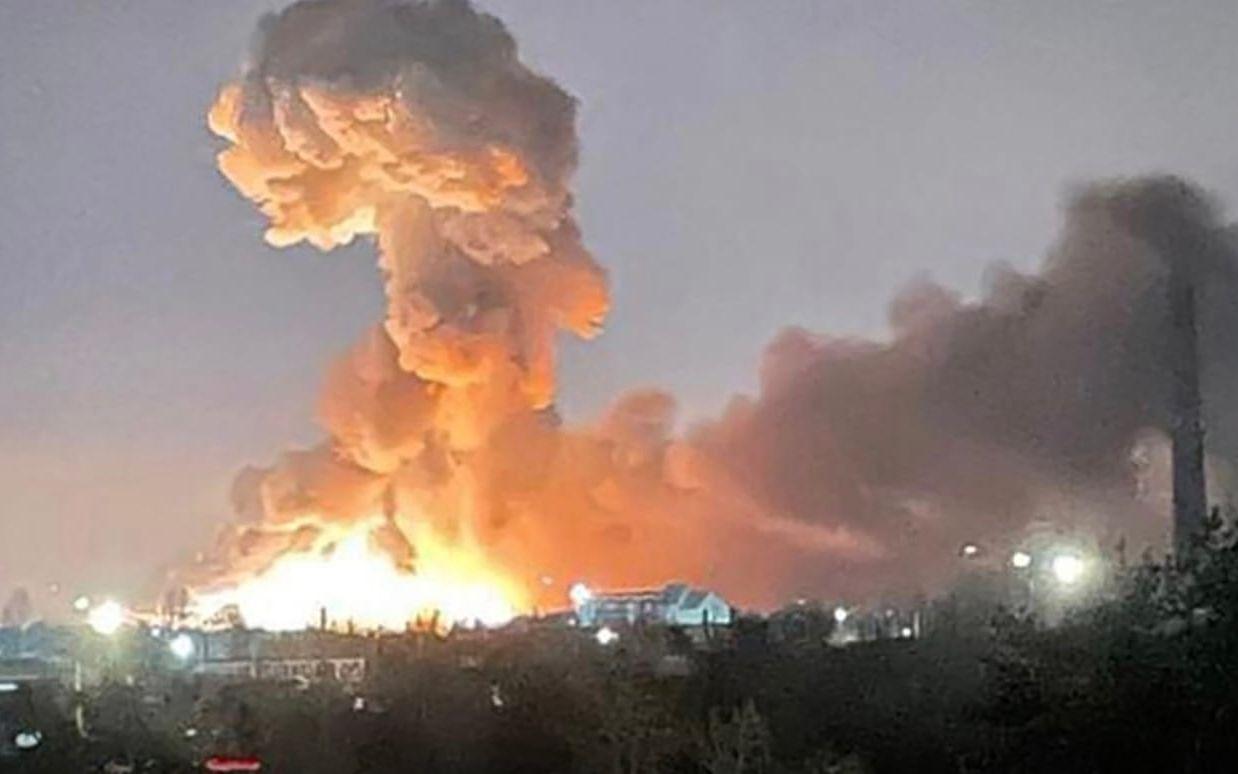 Explosionerna i Kiev syntes långväga under torsdagen.