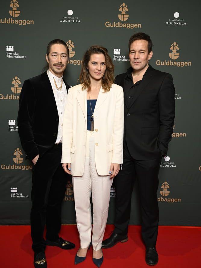 Kristofer Kamiyasu, Lisa Carlehed och Johannes Bah Kuhnke från filmen "Tack för senast" anländer på röda mattan till Guldbaggegalan på Cirkus i Stockholm. 