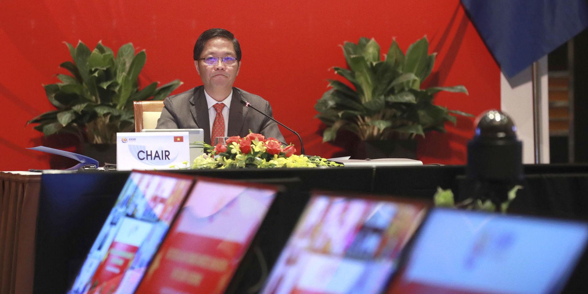 Vietnams handelsminister Trade Minister Tran Tuan Anh under ett möte med Asean-länderna i förra veckan. 