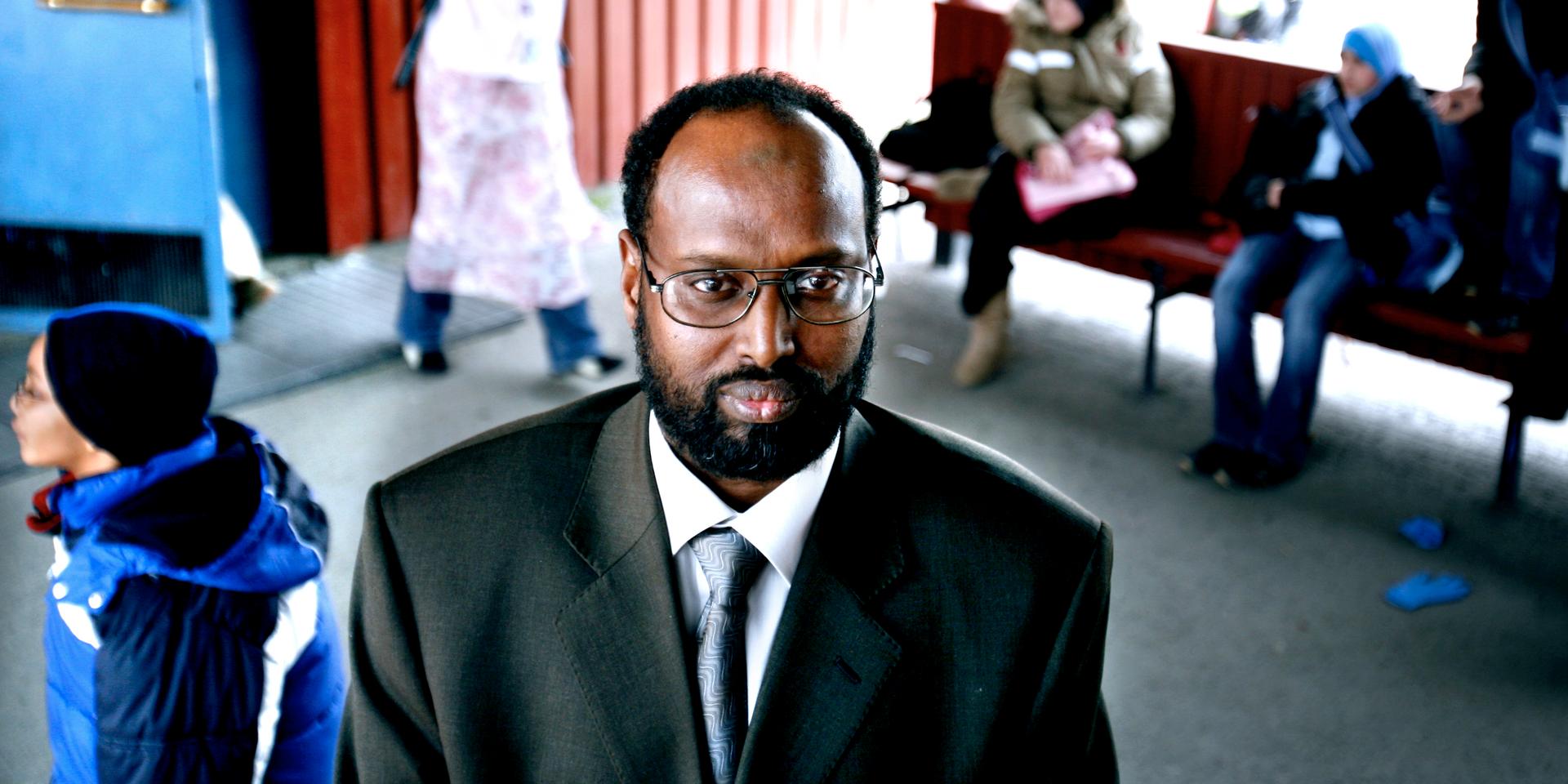 Abdirizak Waberi, Römosseskolans tidigare rektor och skolchef.