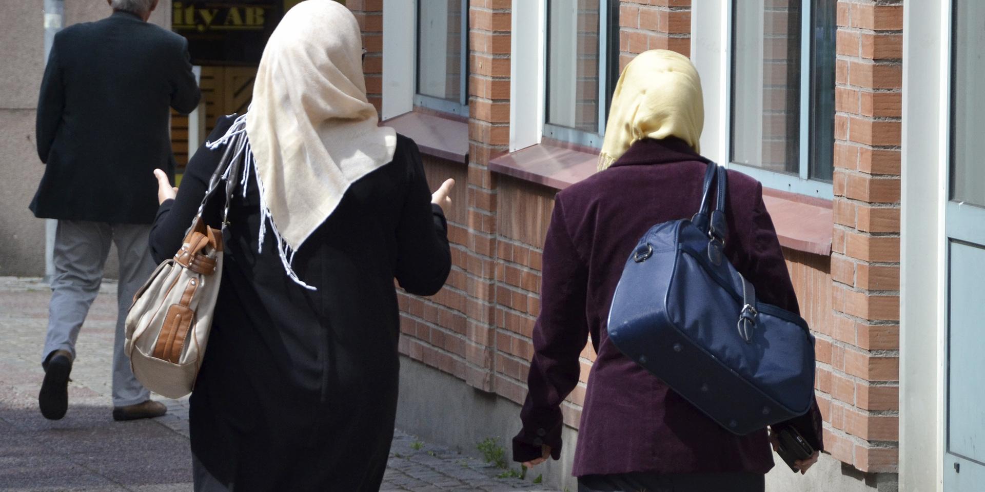 Slöja slöjor muslim muslimska kvinnor islam islamism religion handväska handväskor kvinna hijab