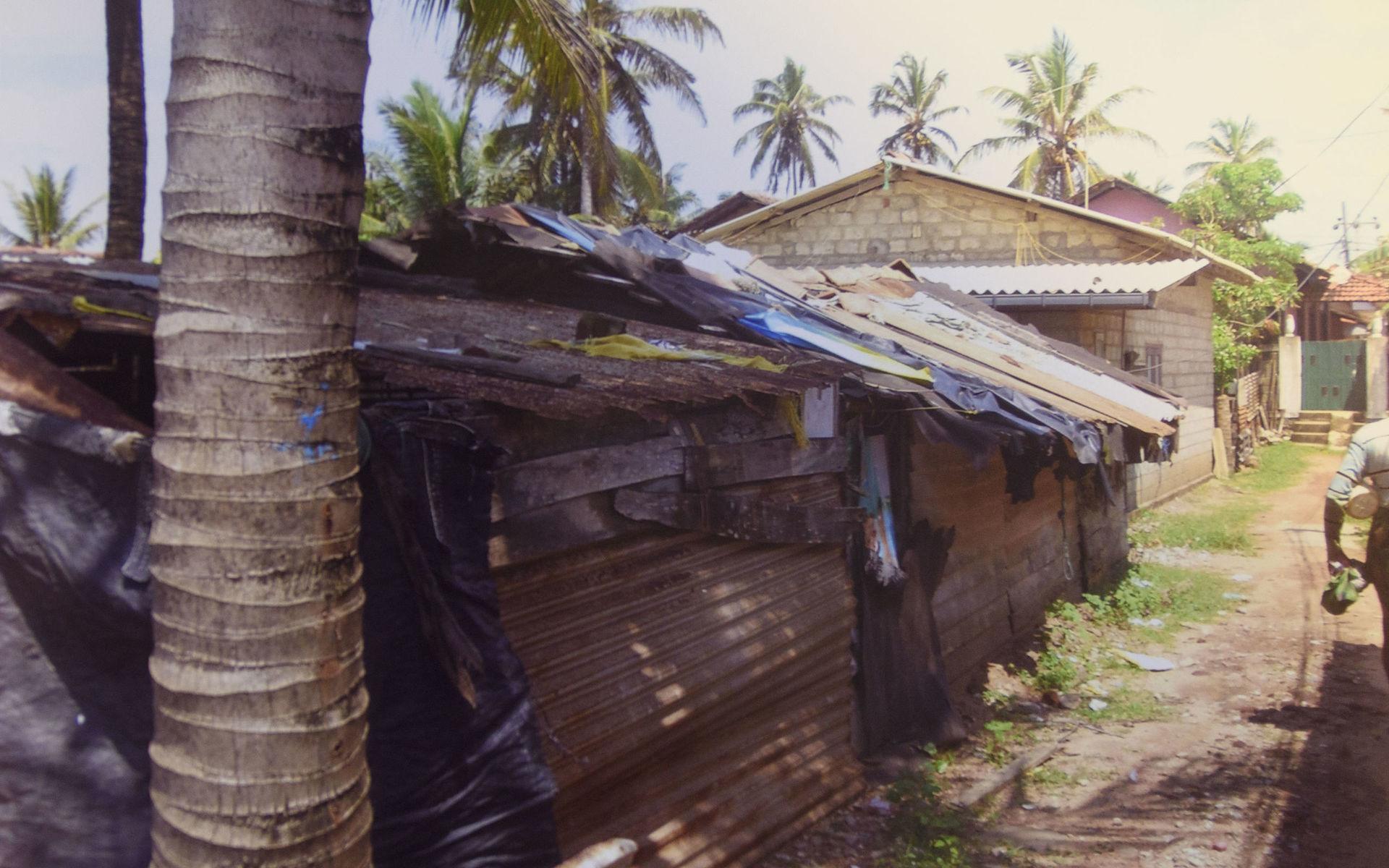 Många byggnader på Sri Lanka är, lindrigt uttryckt, i behov av renovering.