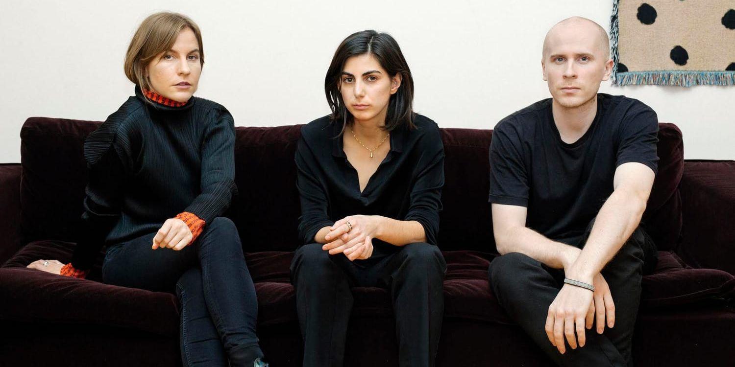 Luleåbiennalens konstnärliga ledare Emily Fahlén, Asrin Haidari och Thomas Hämén. Pressbild.