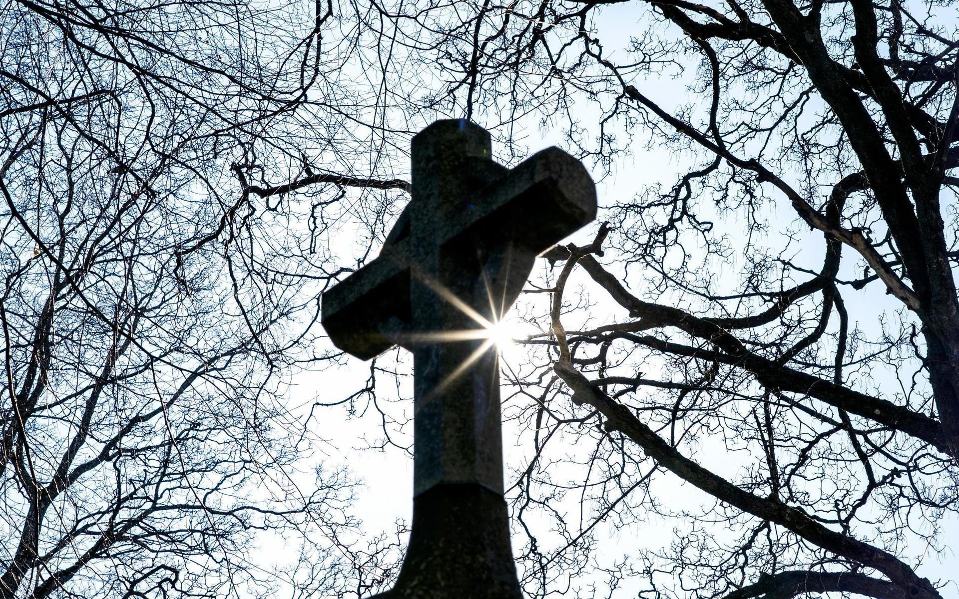 En präst har stängts av från sitt jobb efter att ha varit berusad under en begravning. Arkivbild.