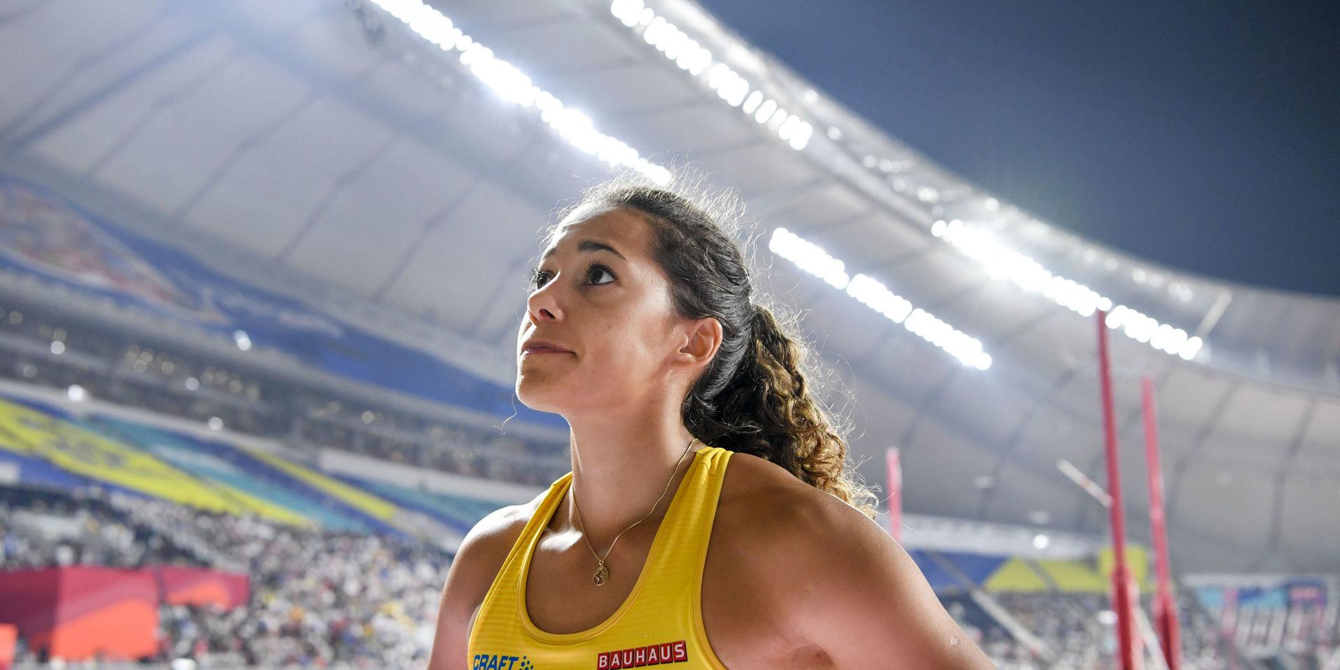 Angelica Bengtsson på Khalifastadion i Doha där hon slutade sexa i stavhoppsfinalen efter att ha tagit 4,80 och satt svenskt rekord.