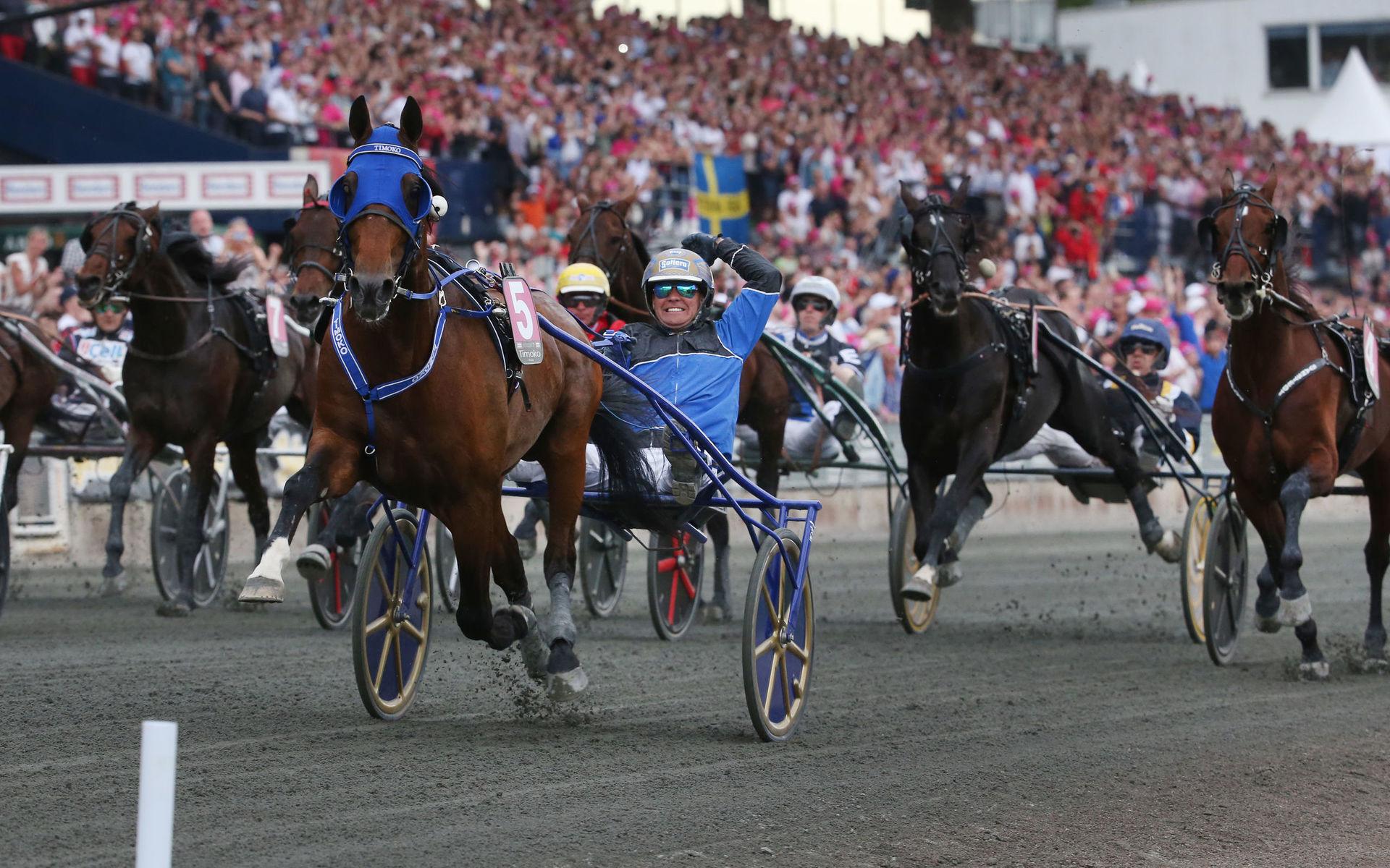 Hästen Timoko, Frankrike, med kusken Björn Goop vinner Elitloppet 2017 på Solvalla.
