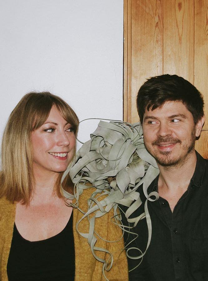 
    Erika Öberg och Pontus Olausson såg luftplantor för första gången under en resa i Asien och blev fascinerade. Foto: Privat
   