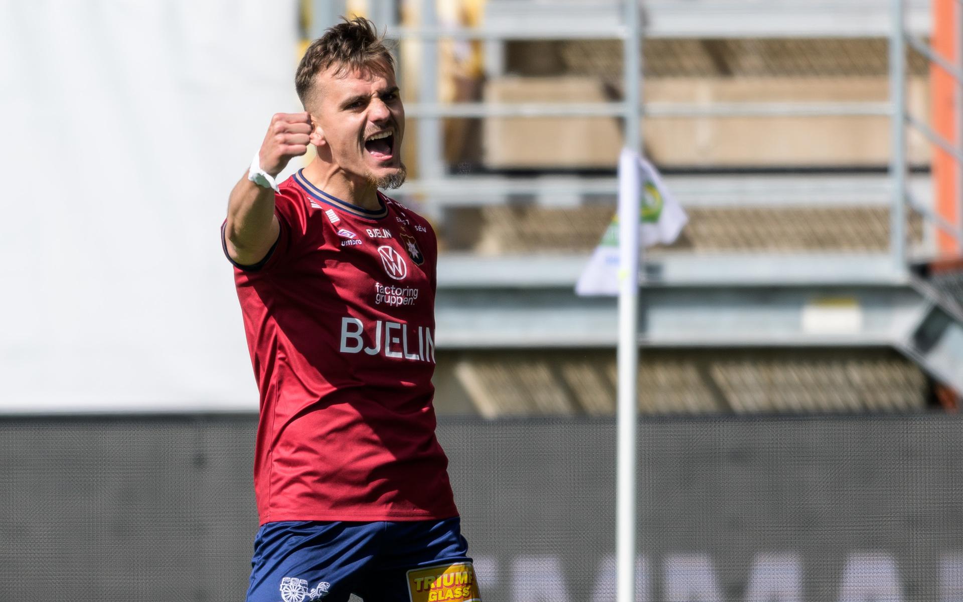 Örgrytes Ajdin Zeljkovic jublar efter 0-1 under fotbollsmatchen i Superettan mellan Norrby och Örgryte.