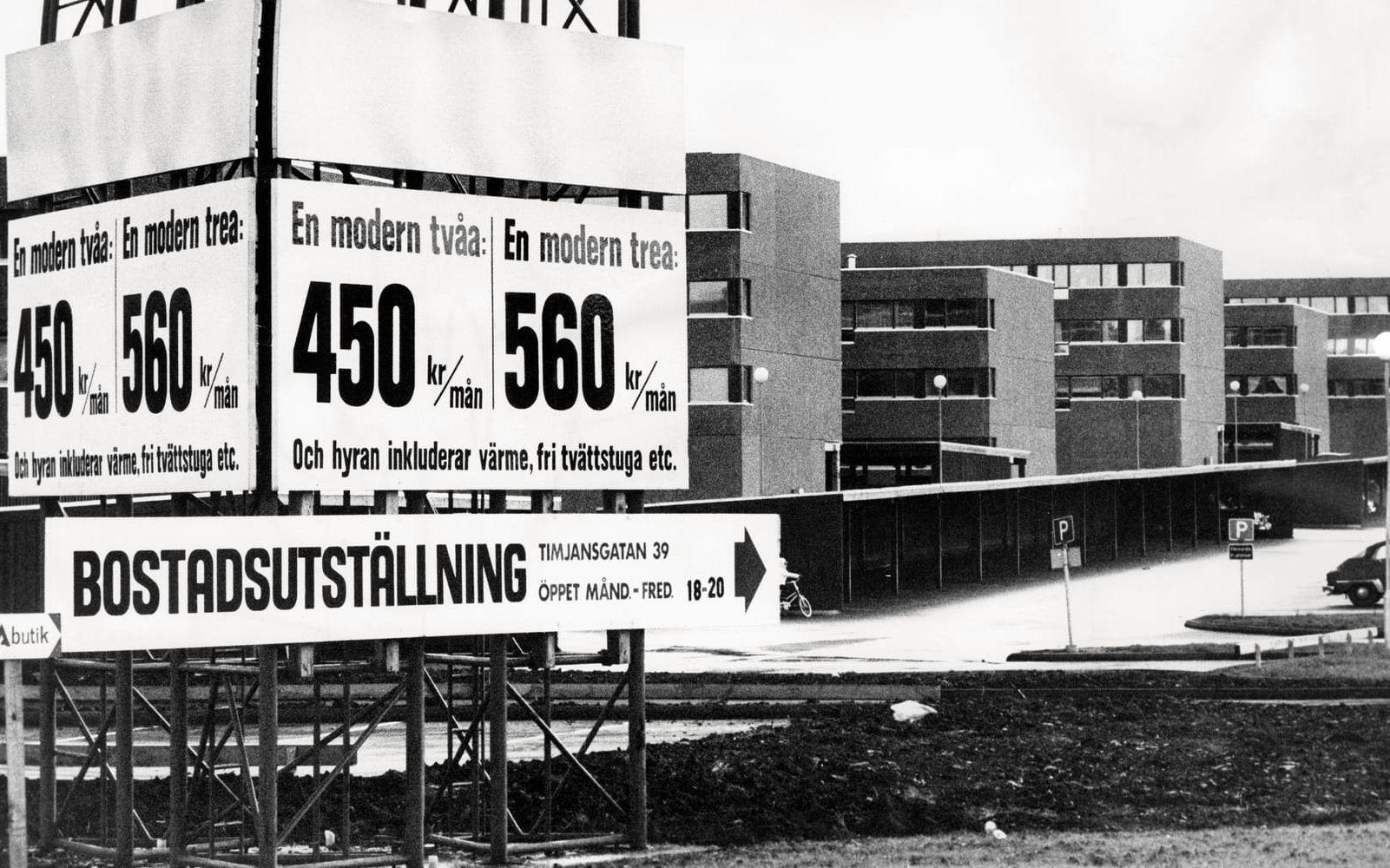 1950- och 60-talen hade varit pionjärtid med tidningsreportage i ljusa kulörer. 1970-talet kom med kärvare tongångar. Bilden från Timjansgatan i Angered ledsagade en varnande text den 8 november 1971 i Expressen: <em id="emphasis-4c3b764ab0582c9f939ca8a1157fd30f">De bergstäder , som Göteborg bygger i Angered-Bergum, har blivit ett dyrt misstag. De många outhyrda lägenheterna som är koncentrerade till dessa nya stadsdelar, bör också vara en varning för andra städer.Angered-Bergum är ett lärorikt exempel på hur det går om teknokraterna får styra och placera fel hur på fel plats. Det är läget och miljön bostadskonsumenterna säger nej till. </em> 