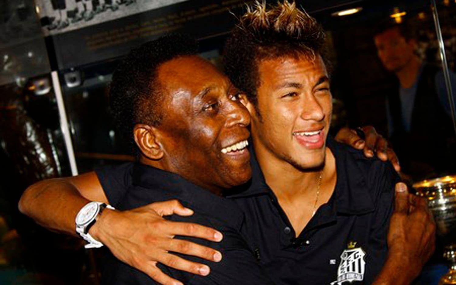 Pelé arvtagare inom brasiliansk fotboll anses av många vara Neymar, som är fostrad i Pelés Santos.