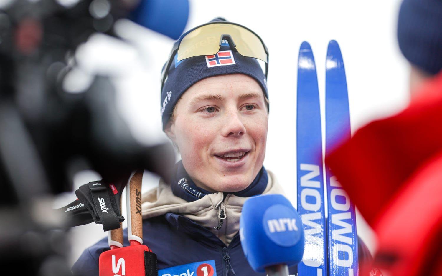 Einar Hedegart efter segern i skidvärldscuploppet i Oslo i mars.
