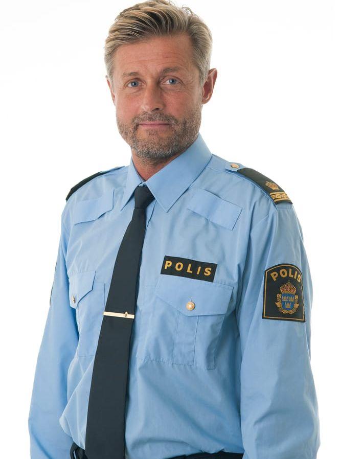 "Anpassa hastigheten", uppmanar Christer Fuxborg vid polisen. Foto: Polisen
