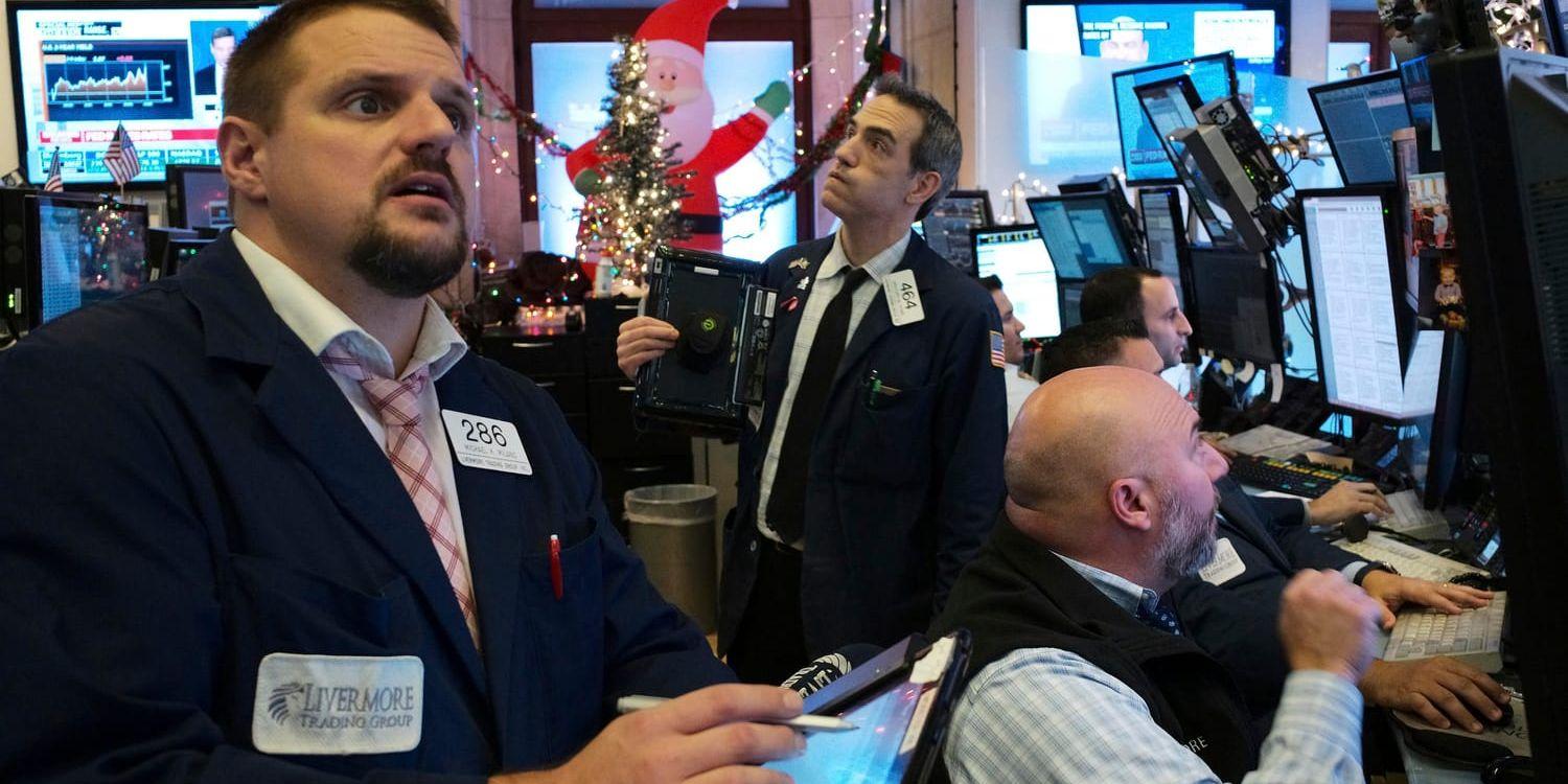 Handlare på Wall Street väntar spänt på räntebeskedet från den amerikanska centralbanken.