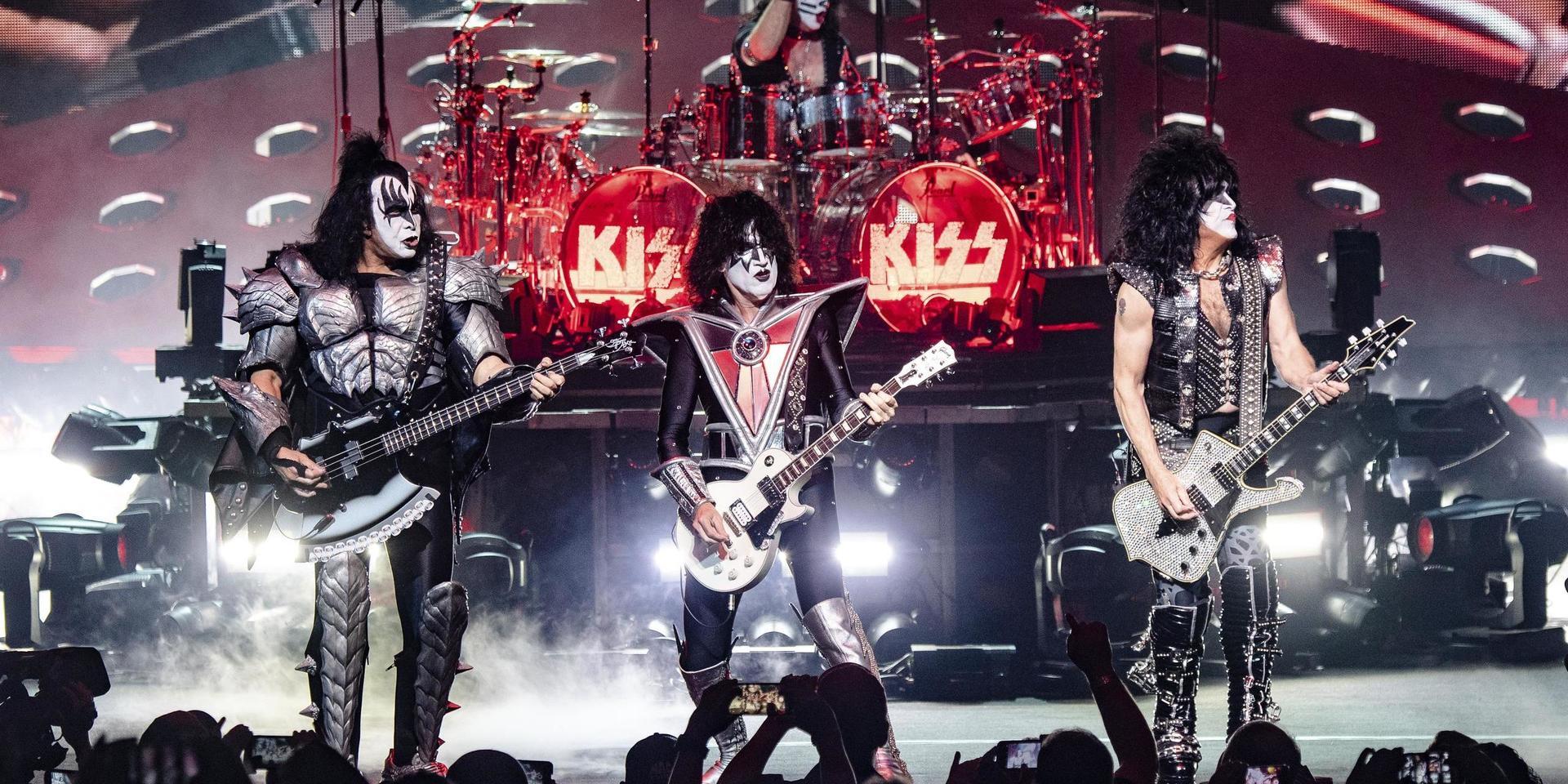 'Rock and roll all nite' – rockbandet Kiss firade nyår med att slå två Guiness-rekord. Arkivbild.