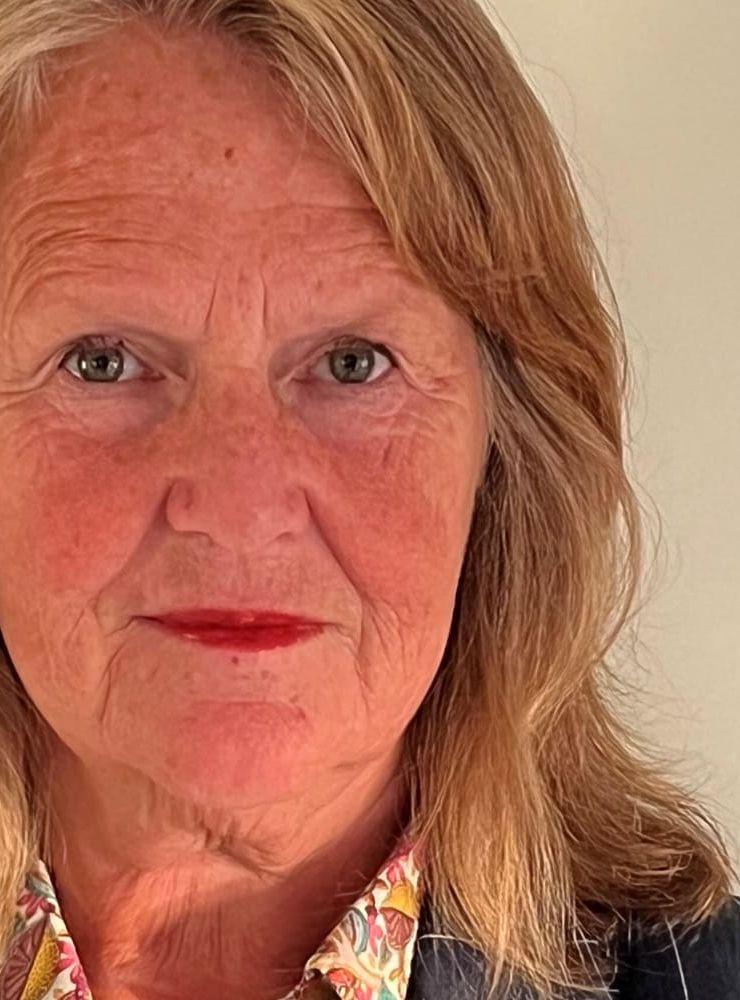 Marie B Hagsgård är jurist och expert på nationella minoriteters rättigheter. Urfolket samerna har hon jobbat med i 25 år.