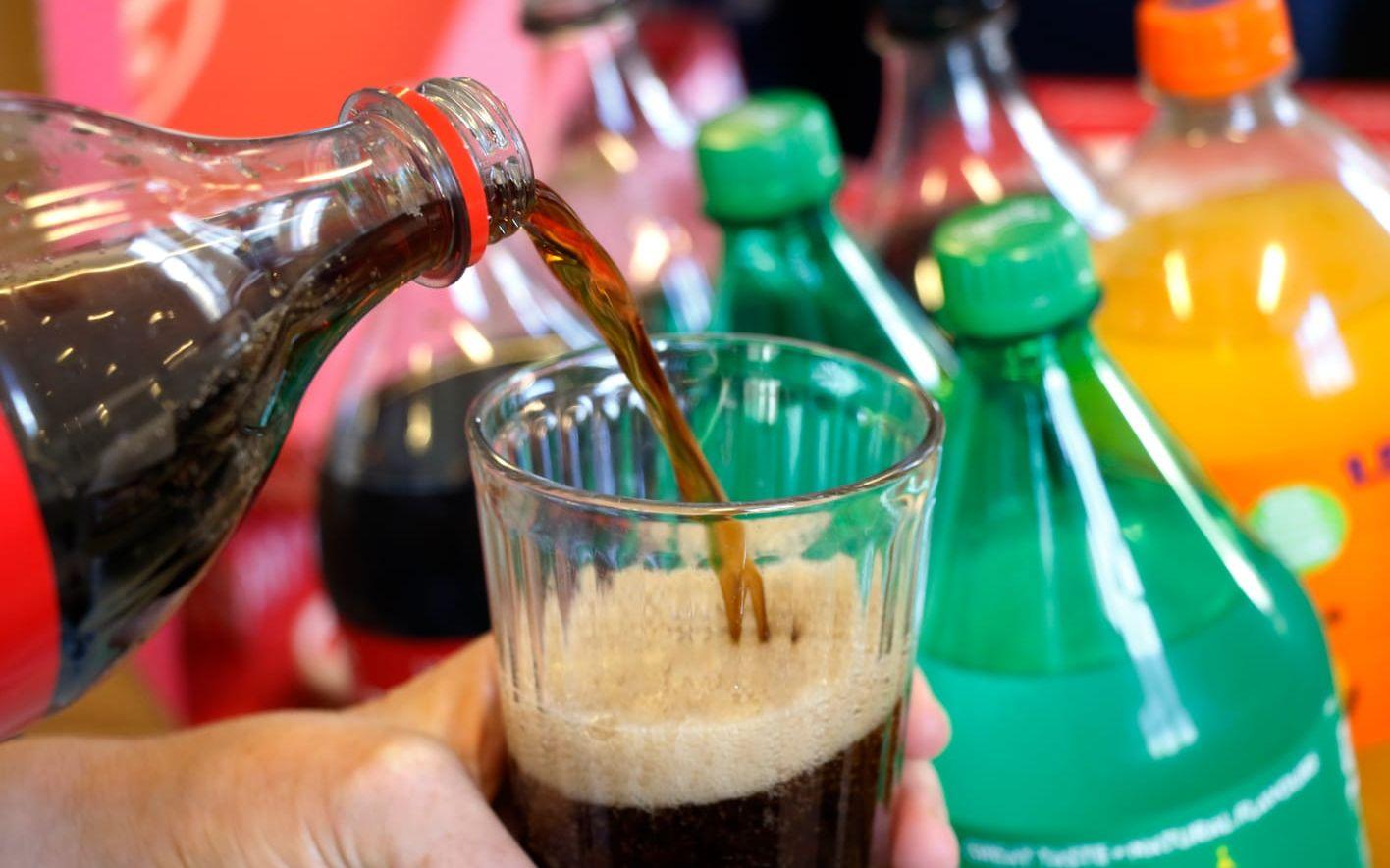 Kostchefen i Gislaveds kommun pausar nu sitt arbete efter att ha fått ta emot mycket hot och hat.