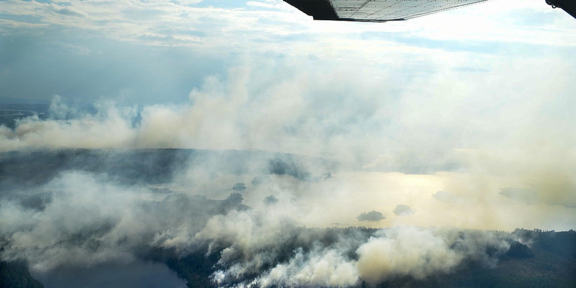 Flygbild över branden runt Ljusdal 18 juli 2018.