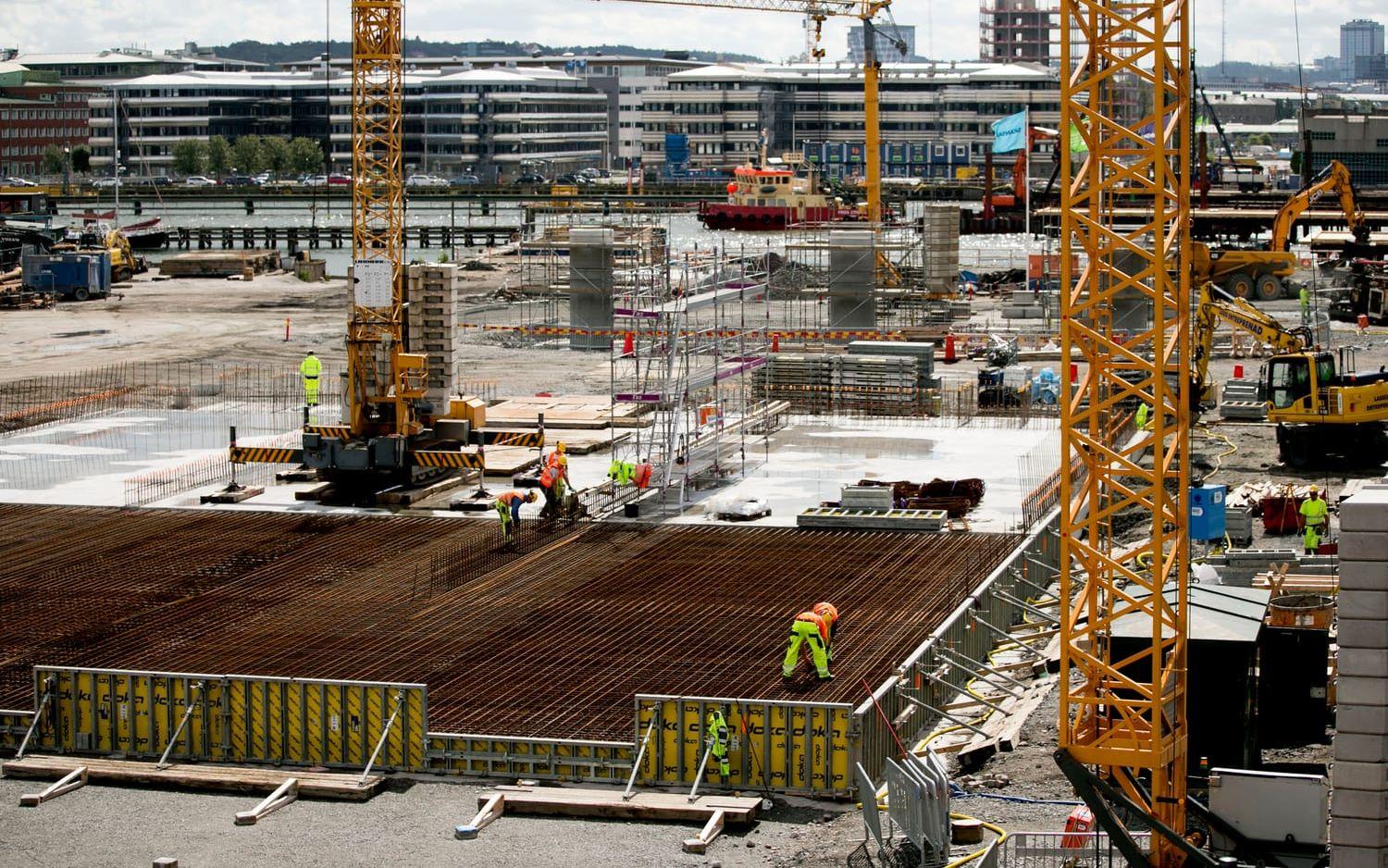 Skanska har i ett joint venture med MT Højgaard tecknat avtal med Trafikkontoret Göteborgs Stad om att bygga Hisingsbron över Göta älv. Kontraktet är totalt värt 2 miljarder kronor. Bild: Per Wahlberg