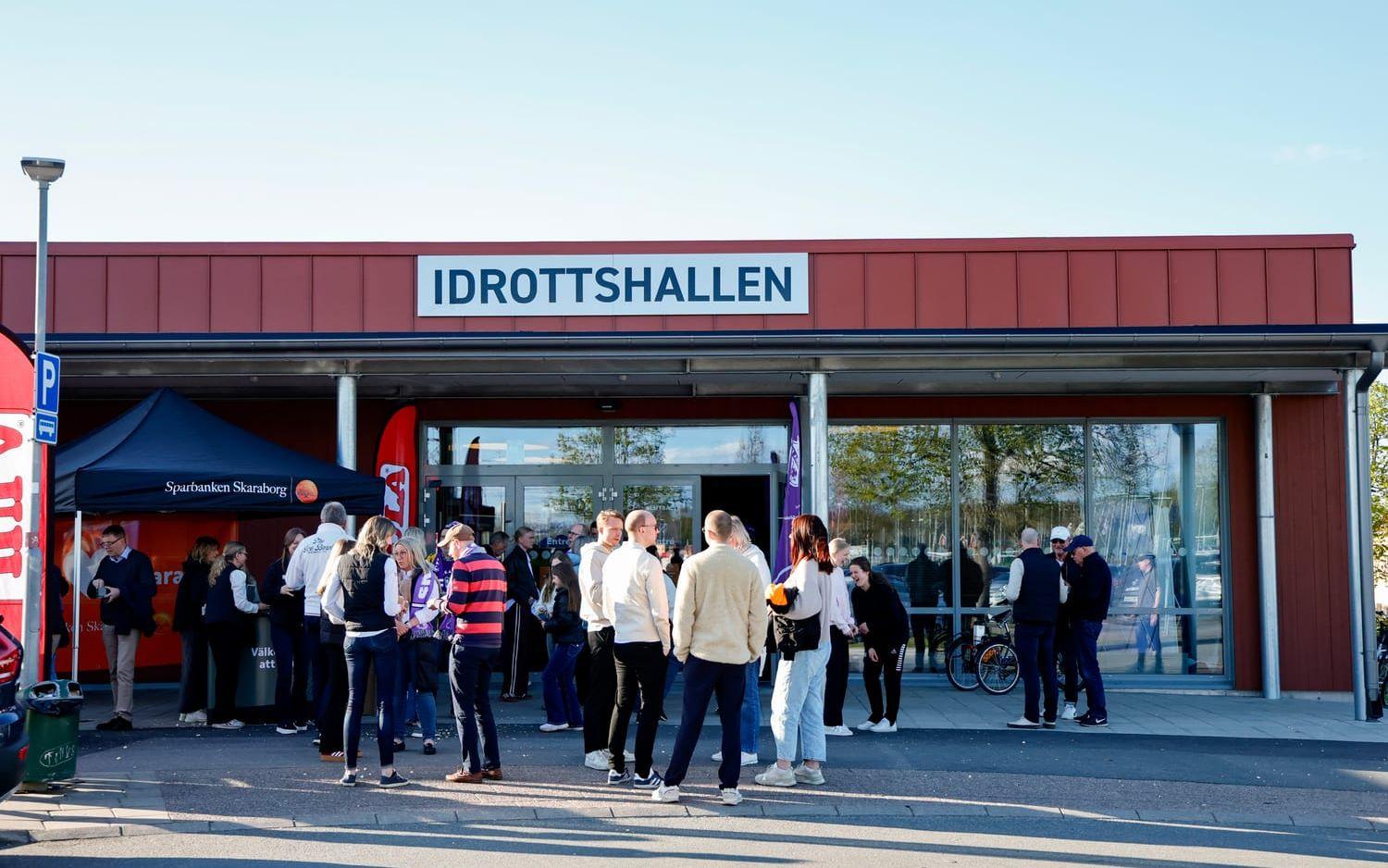 RF larmar om att pengarna inte räcker till renoveringsbehoven för svenska idrottsanläggningar. Arkivbild.