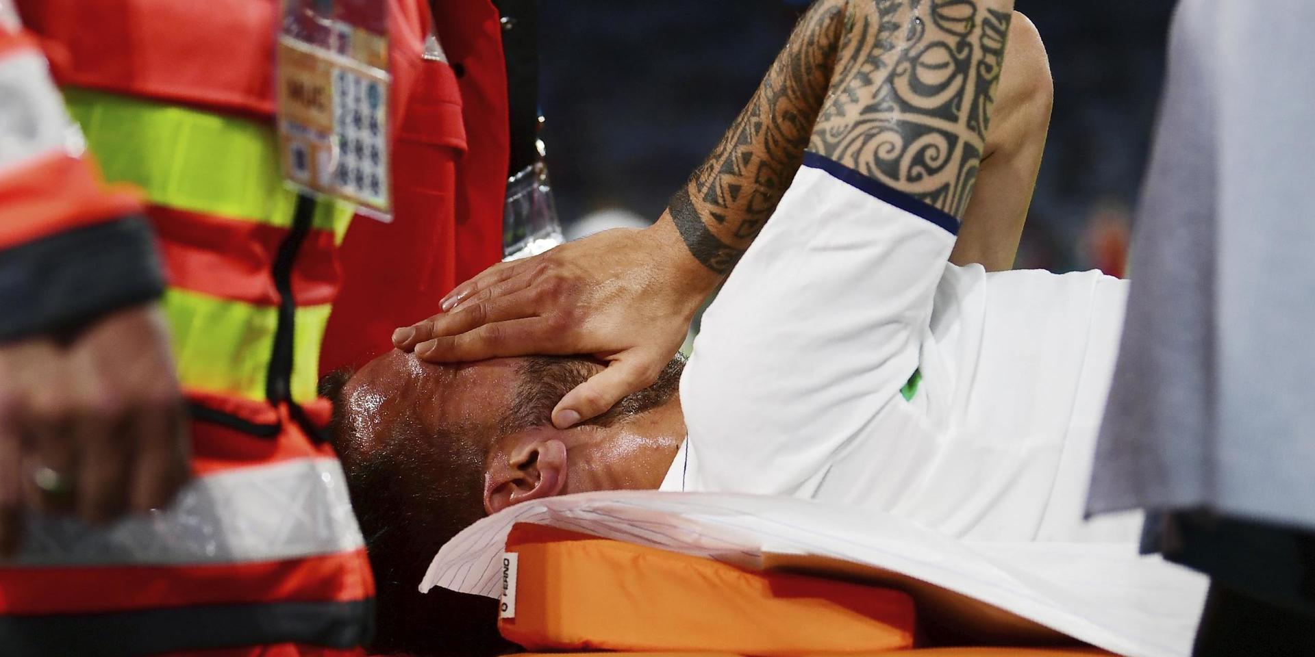 Leonardo Spinazzola i tårar efter skadan mot Belgien i kvartsfinalen i EM, den 2 juli 2021.
