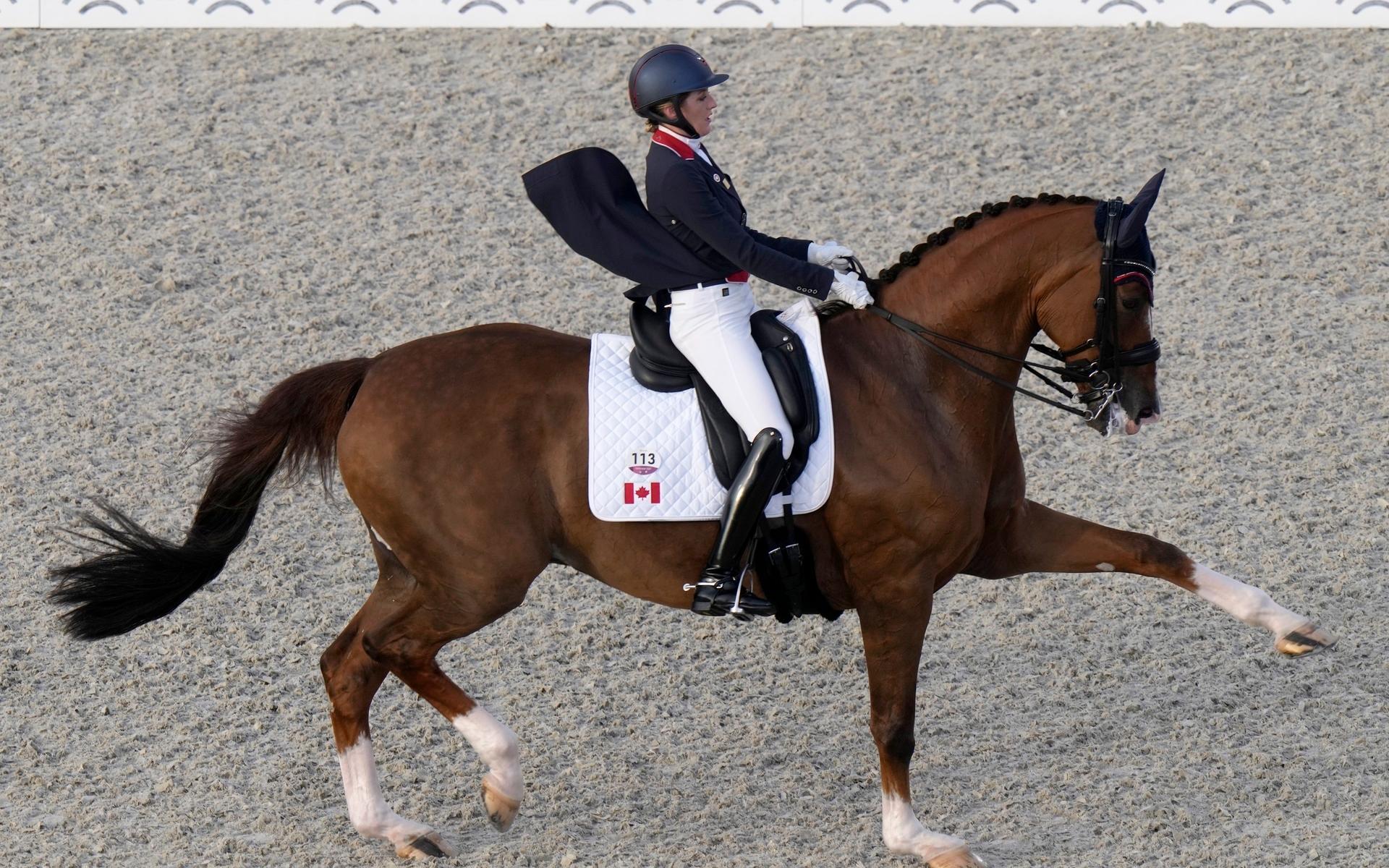 Kanadas Brittany Fraser-Beaulieu med hästen All In i dressyrfinalen.