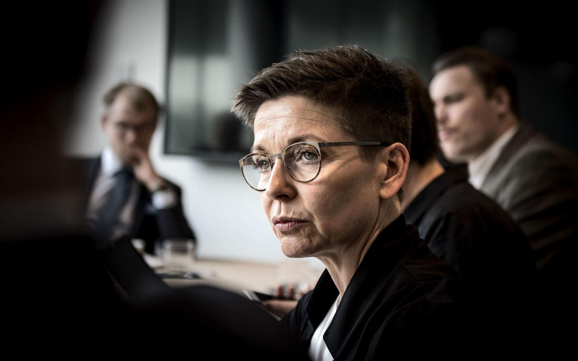Kommunstyrelsens dåvarande ordförande Ann-Sofie Hermansson (S) har varit mycket kritisk till de arrangerade panelsamtalen. 