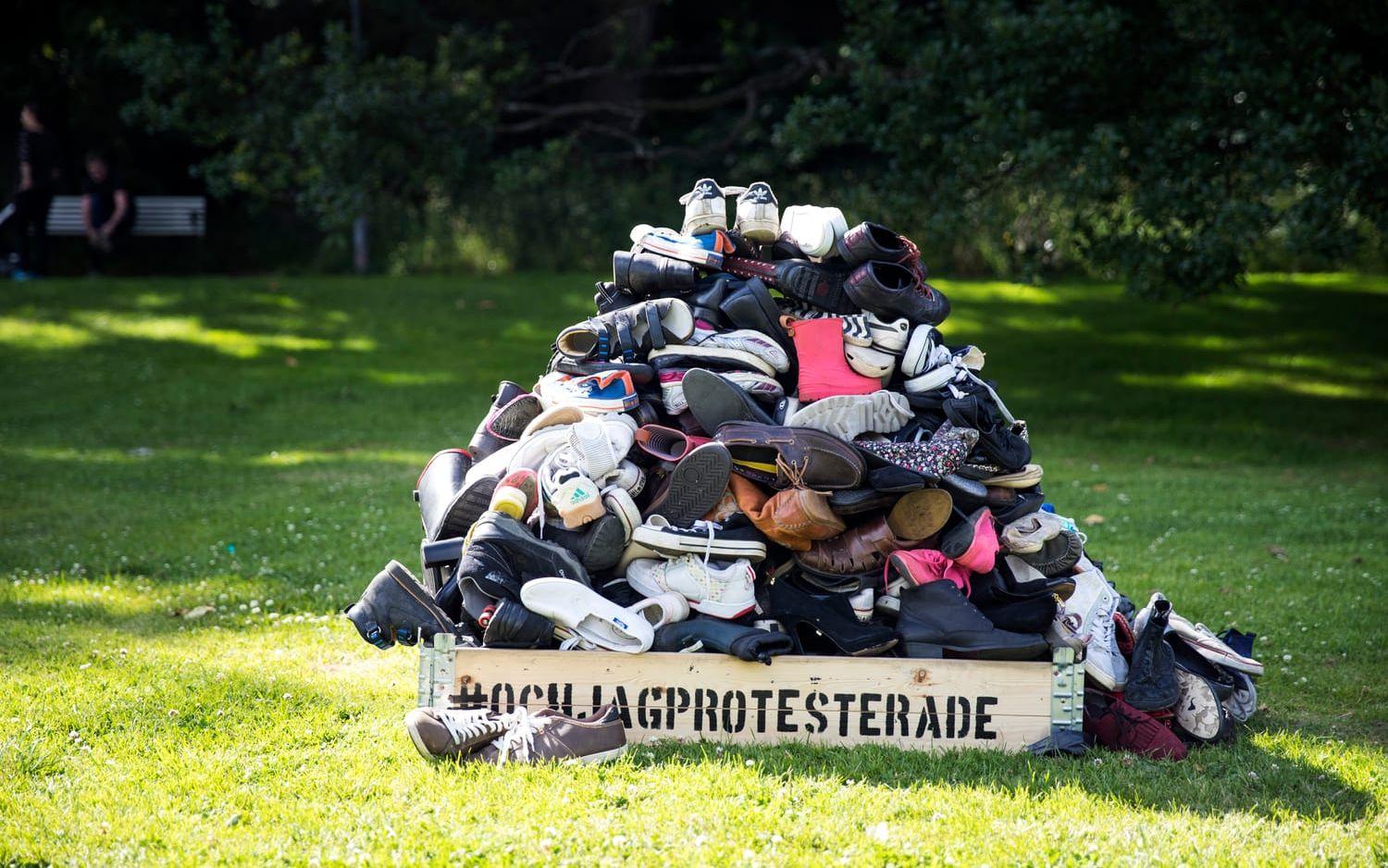 Drygt 300 skor samlades in under dagen. FOTO: Anders Ylander