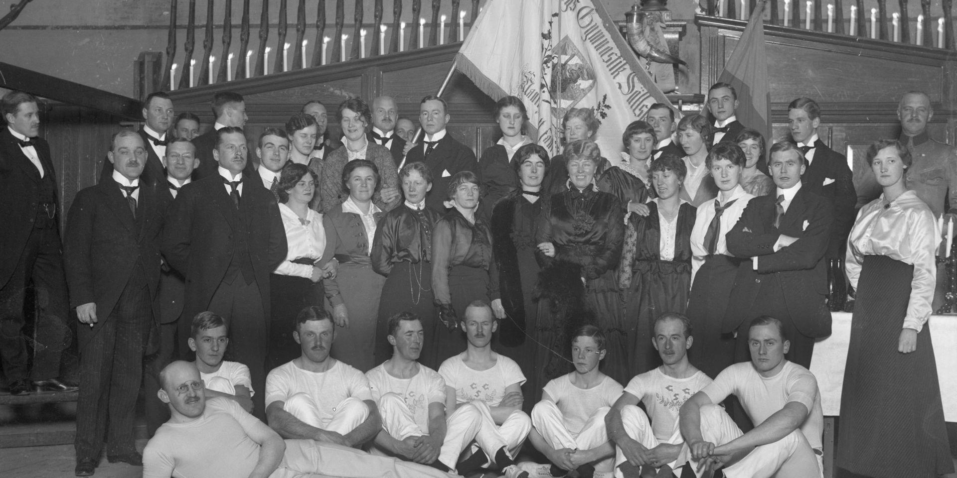 Gymnastiksällskapet år 1915.