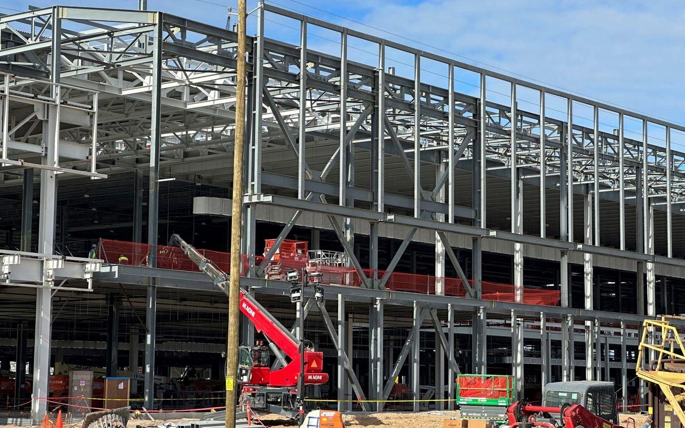 Kommer massor av nya fabriker att byggas i USA när landet inför höga tullar? På bilden bygget av en bilfabrik. Arkivbild.