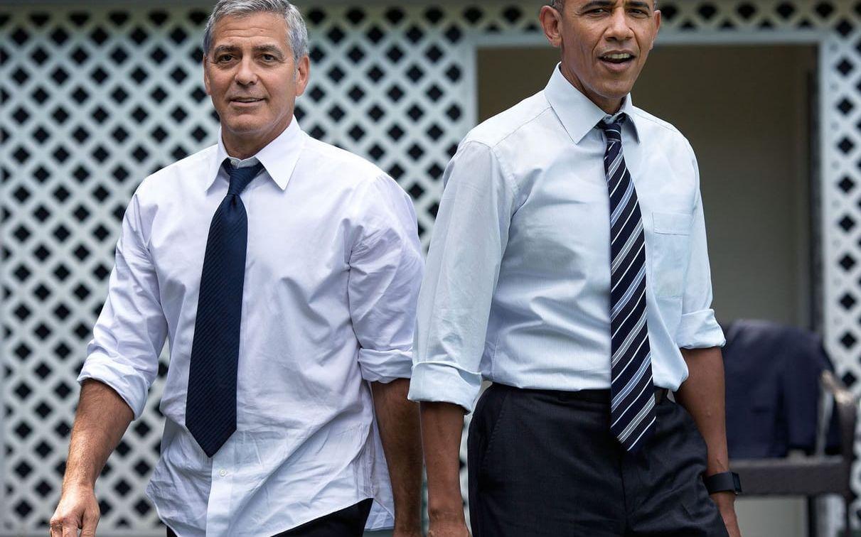 12 september, 2016: George Clooney besöker Vita Huset och utmanar Obama i basket. "Det här fotot fick en hel del uppmärksamhet när det hängde på väggen", har fotografen Peter Souza berättat.