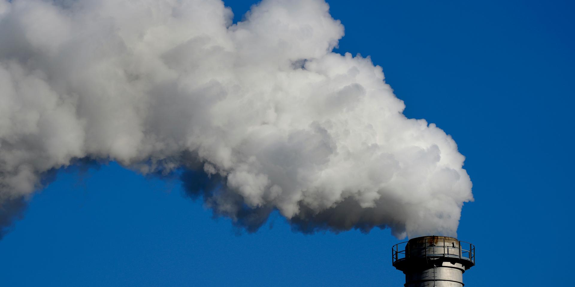 Utsläppen av växthusgaser i Storgöteborg har minskat i flera kommuner, men i tre har de i stället ökat sedan Sverige skrev på Parisavtalet för sju år sedan.