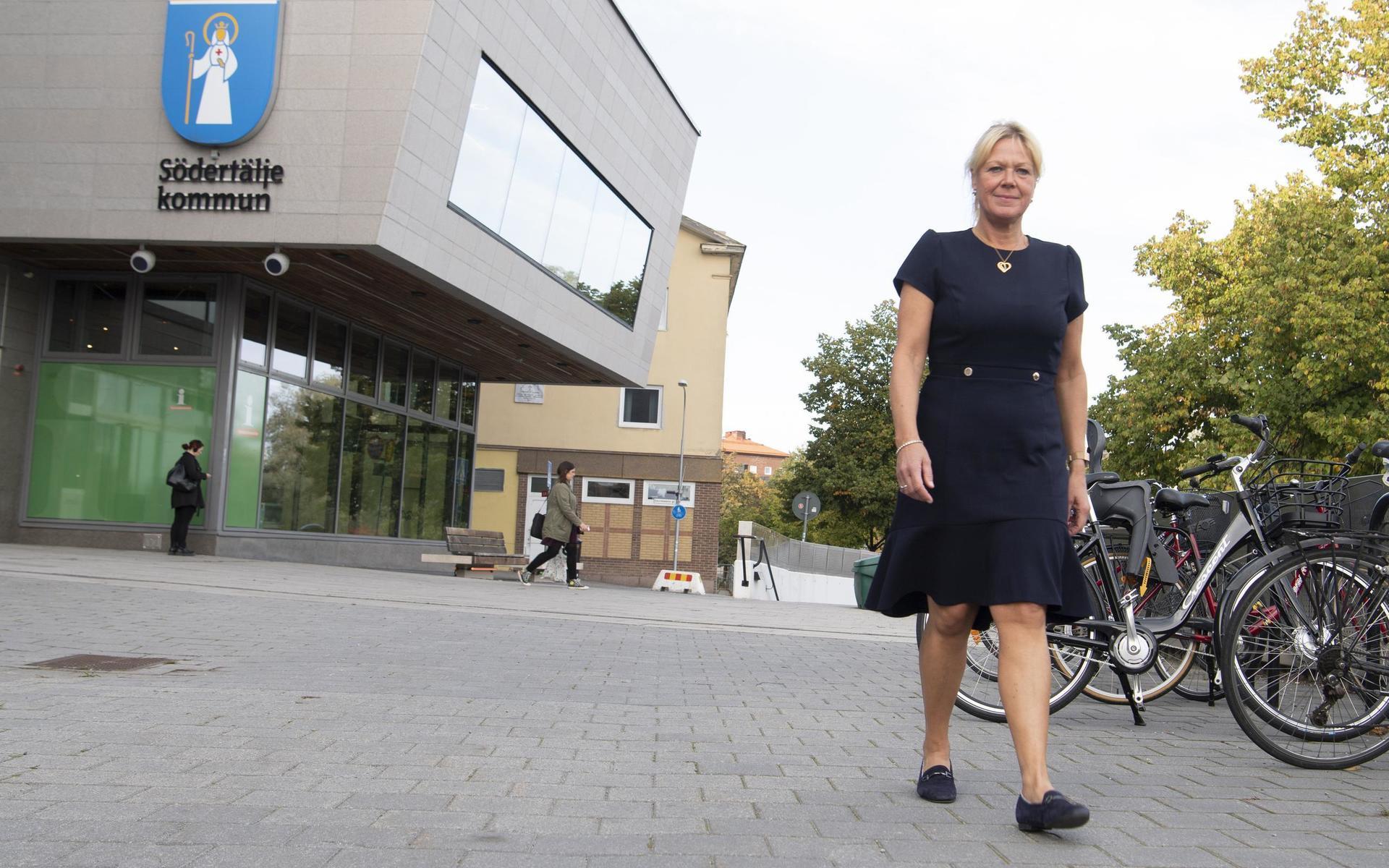 När Anna Flink började jobba som områdeschef för arbete och försörjning i Södertälje 2016 hade kommunen landets högsta andel antal hushåll som fick försörjningsstöd i förhållande till antalet invånare. Nu bestämde sig för att hitta en väg ut ur det.