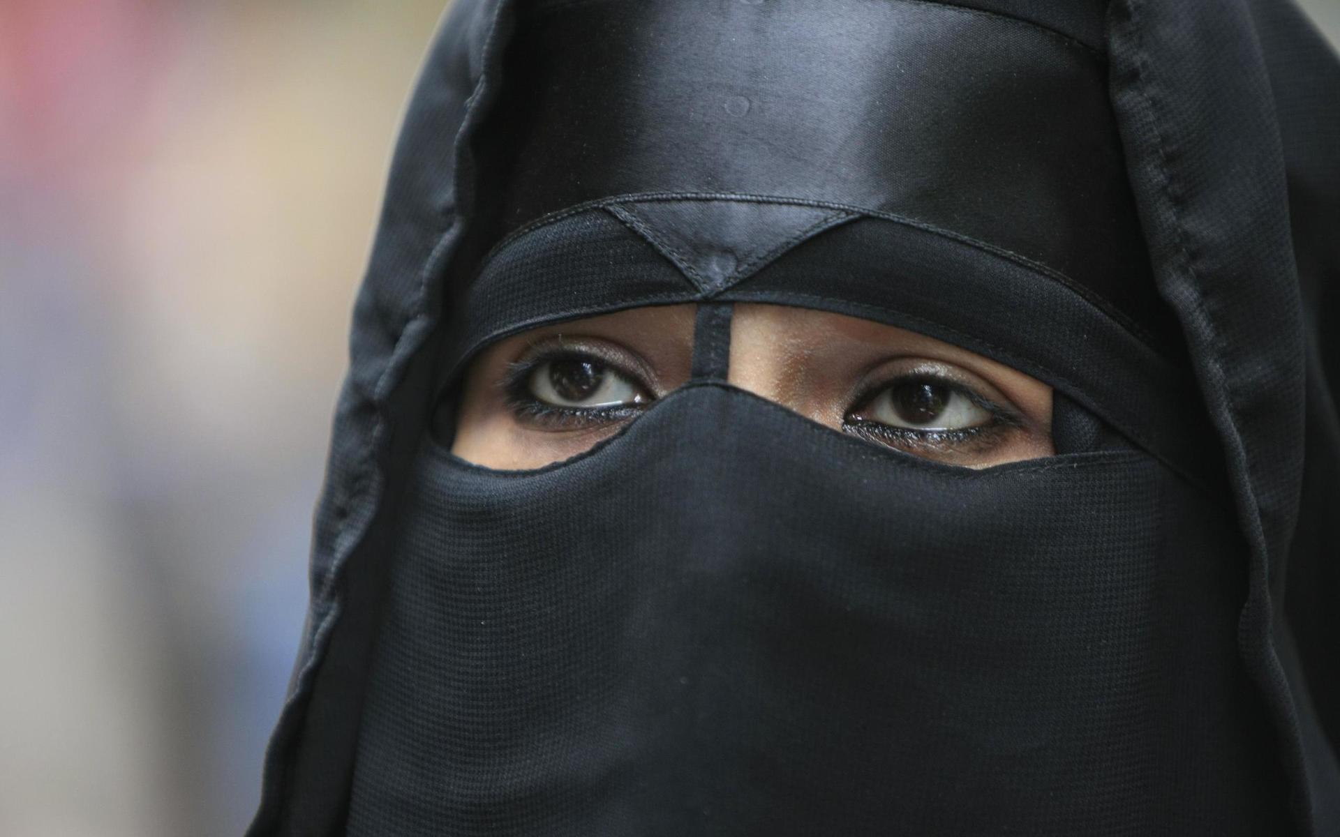 Niqaben är ett omstritt klädesplagg i Europa, inte minst i Frankrike.
