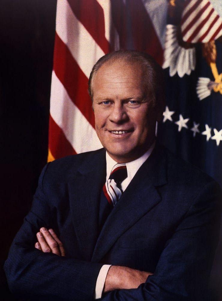 <strong>Gerald Ford (R), 1974-1977.</strong> Ford utnämndes till vicepresident under Nixons andra mandatperiod så han är den förste presidenten som inte stått på valsedeln. Han gav Nixon fullständig amnesti från alla brottsmisstankar vilket inledningsvis möttes av massiv kritik.