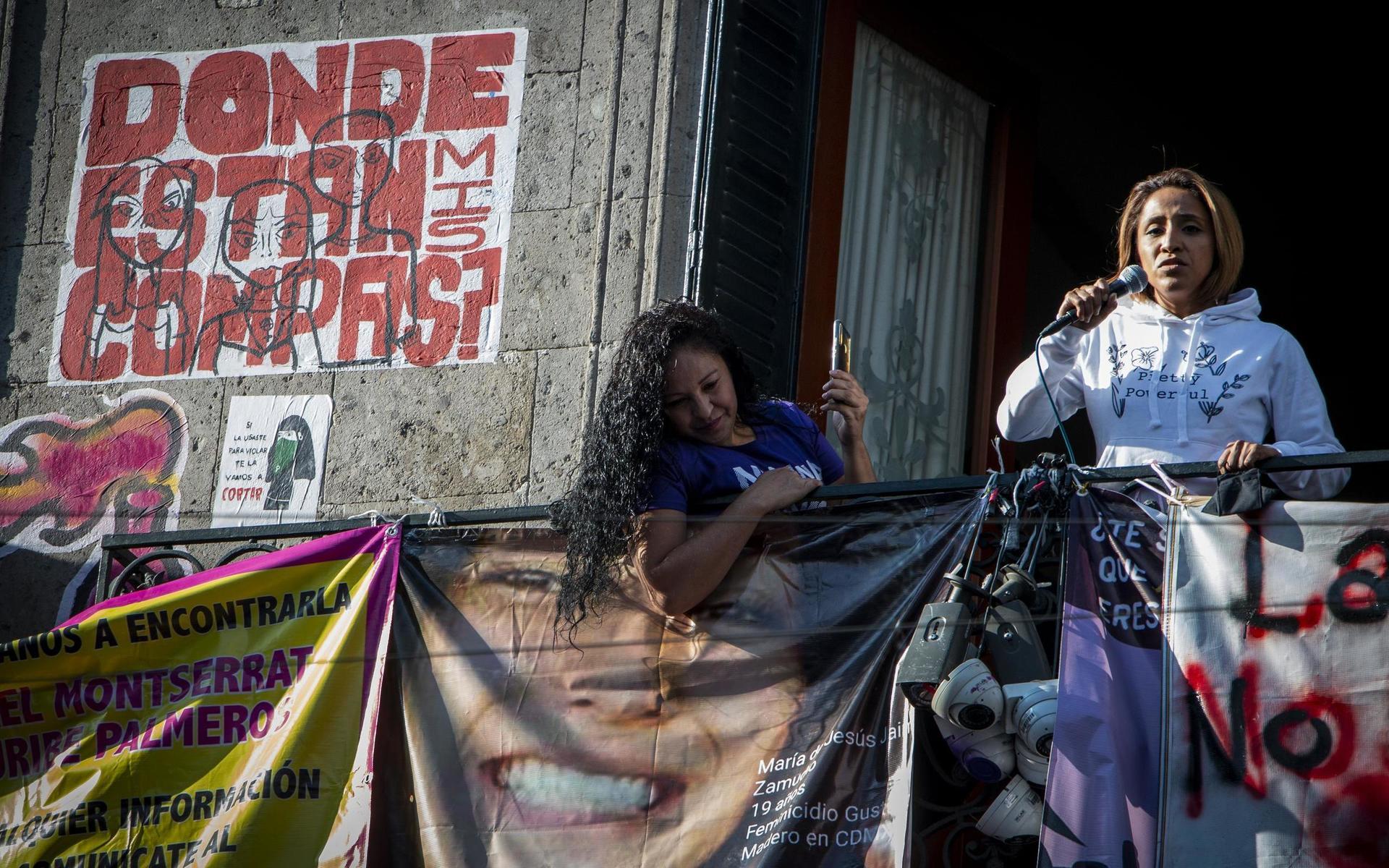 Karla Daniela García Tello lämnade sin sons pappa för två år sedan av rädsla för att bli del av statistiken över kvinnomorden i Mexiko. Hon har polisanmält honom fem gånger och är fortfarande rädd för sitt och sin sons liv.