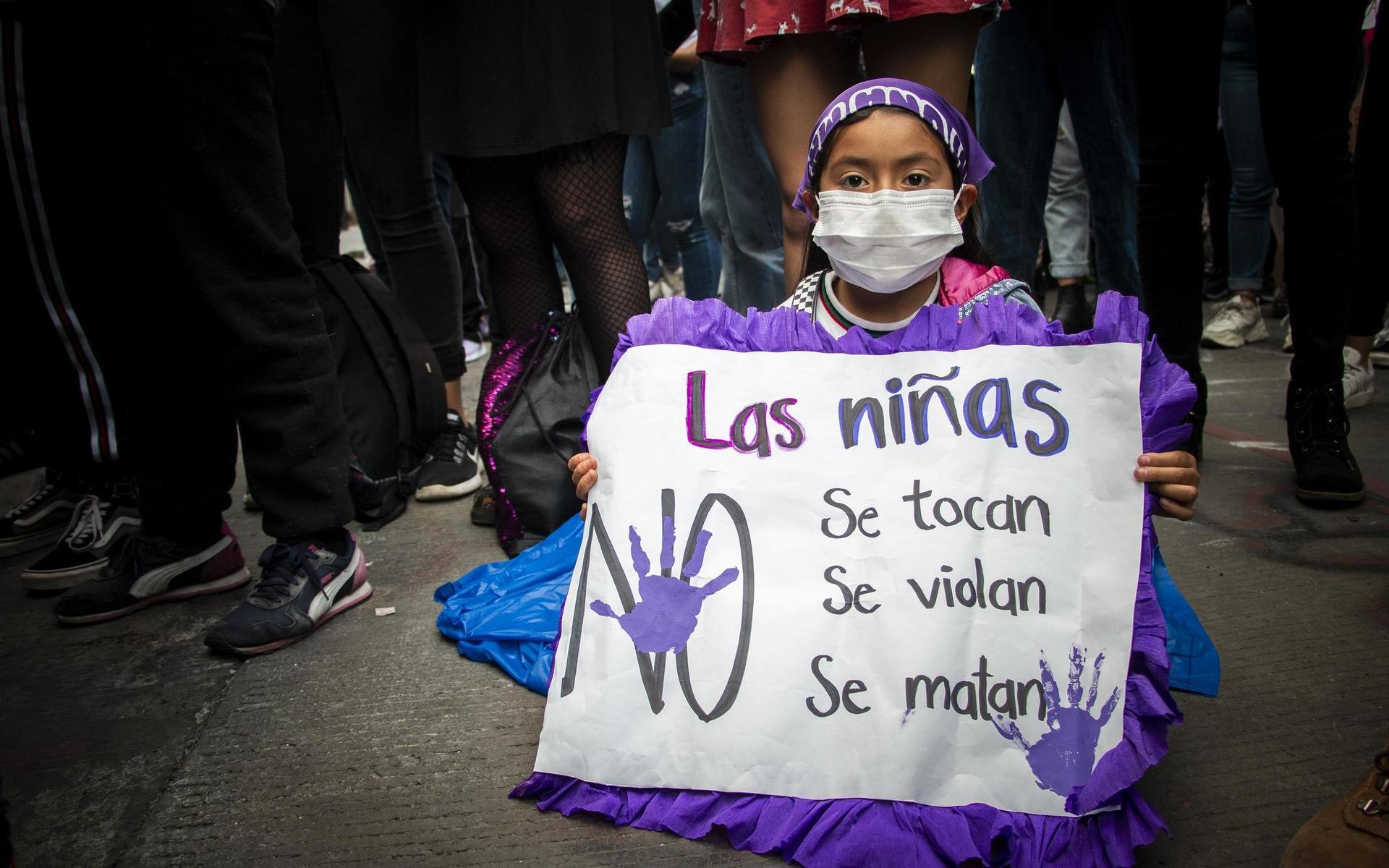 ”Flickor rör man inte, våldtar man inte, dödar man inte.” Unga flickor och kvinnor är ofta extra utsatta för mord och människohandel i Mexiko.